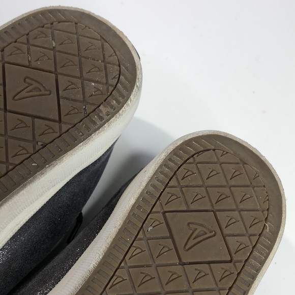 Sperry metallic silver suede lace-up sneakers 6 - Picture 11 of 11